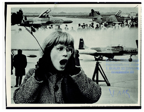 Dé-coll/age manifesto 1961, performance de Wolf Vostell