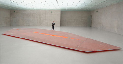 Jean-Marc Bustamante. Lava II, 1600x600x15 cm, 2006