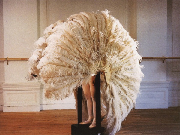 Rebecca HORN, The Feathered Prison Fan